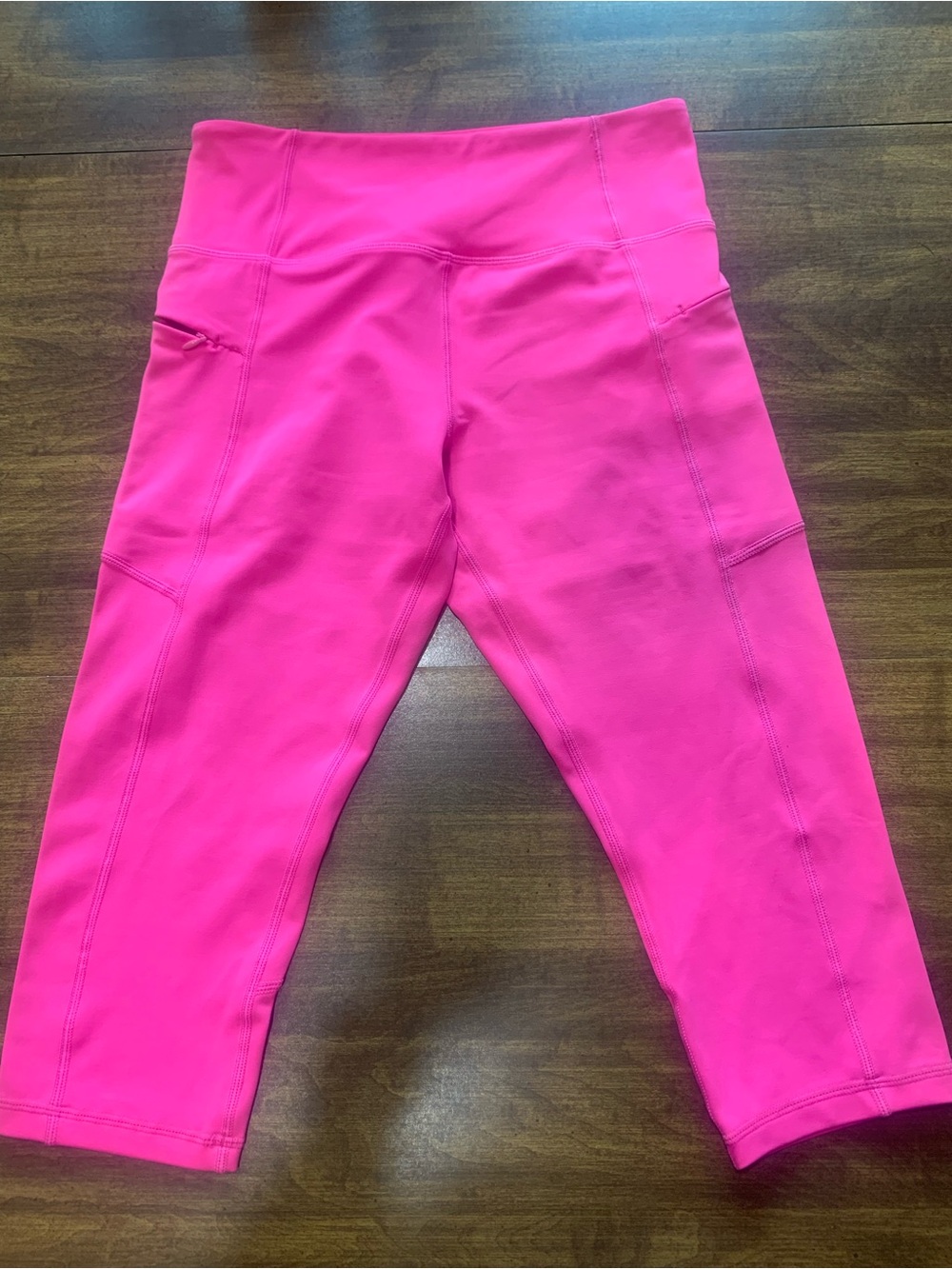ZYIA Bright Hot Pink Capri Leggings